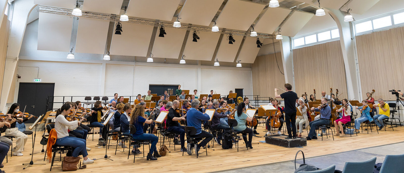 Erste Probe in der Halle 1