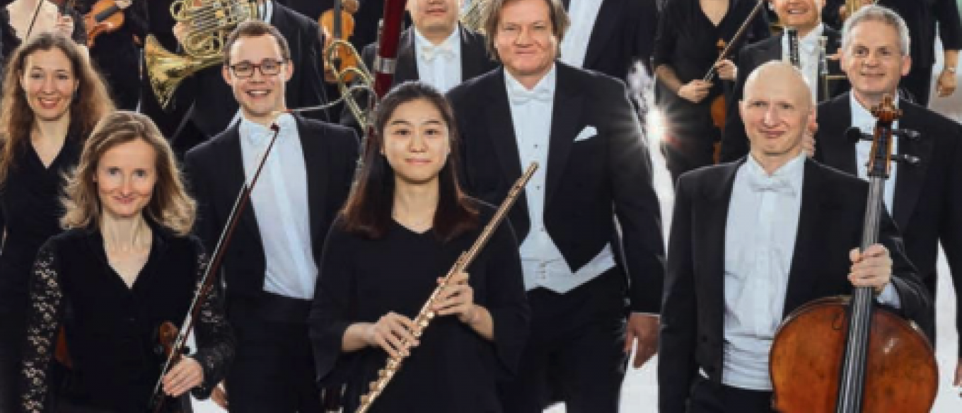 Saisonbuch 2018 19